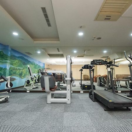 Junli Hotel Banciao Екстериор снимка